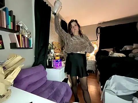 88heygirlhey88 online show from 11-05-25, 07:33