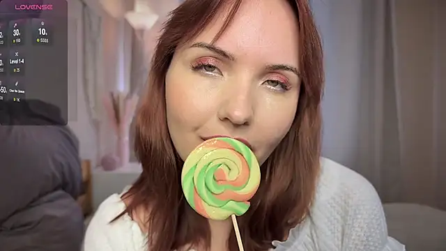 Snapshot of catherine__meow chatting on 09-25-25, 09:59 catherine meow online show from 09-25-25, 09:59