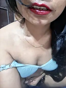 Snapshot of Soni_cute86526 chatting on 07-14-26, 04:50 Soni cute86526 online show from 07-14-26, 04:50