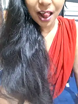 Snapshot of Soni_cute86526 chatting on 07-11-26, 04:35 Soni cute86526 online show from 07-11-26, 04:35