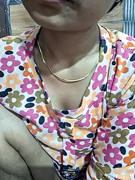 Snapshot of Soni_cute86526 chatting on 06-08-26, 05:08 Soni cute86526 online show from 06-08-26, 05:08