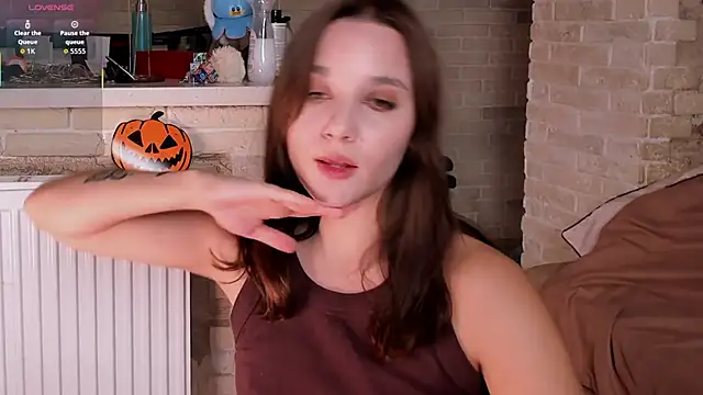 Elle wooods online show from 11-10-25, 12:10