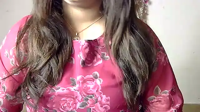 Aaliya02 online show from 06-16-26, 10:37