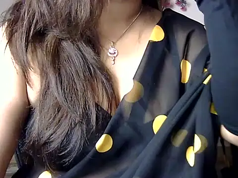 Aaliya02 online show from 06-15-26, 02:34