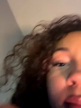 Snapshot of OliviaAshhh chatting on 10-26-25, 03:34 OliviaAshhh online show from 10-26-25, 03:34