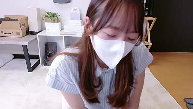 Snapshot of saku_sakura_ chatting on 10-08-25, 12:28 saku sakura  online show from 10-08-25, 12:28