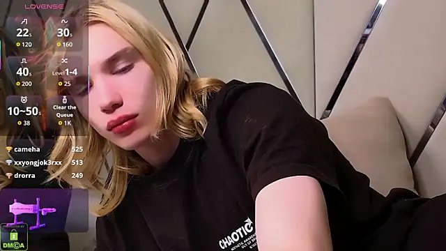 RobertDevine online show from 12-16-25, 03:55