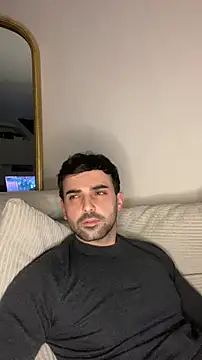 Snapshot of eauminerale chatting on 02-21-26, 11:18 eauminerale online show from 02-21-26, 11:18