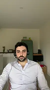 Snapshot of eauminerale chatting on 03-06-26, 09:48 eauminerale online show from 03-06-26, 09:48