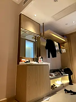 miumiu-66 online show from 09-23-25, 03:41