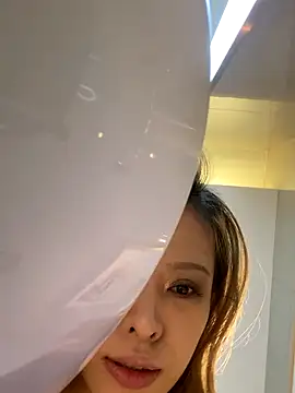 miumiu-66 online show from 10-28-25, 03:44