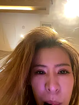 miumiu-66 online show from 09-27-25, 04:24