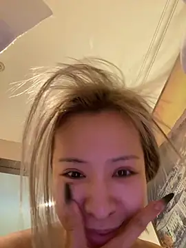 miumiu-66 online show from 01-18-26, 02:48