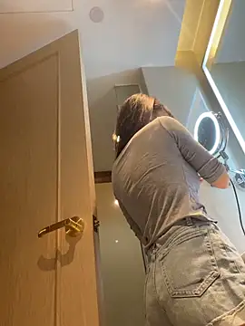 miumiu-66 online show from 04-14-26, 10:37