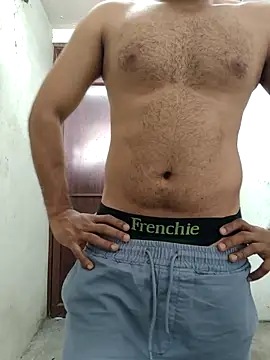 Snapshot of malludreamer chatting on 09-28-25, 06:42 malludreamer online show from 09-28-25, 06:42