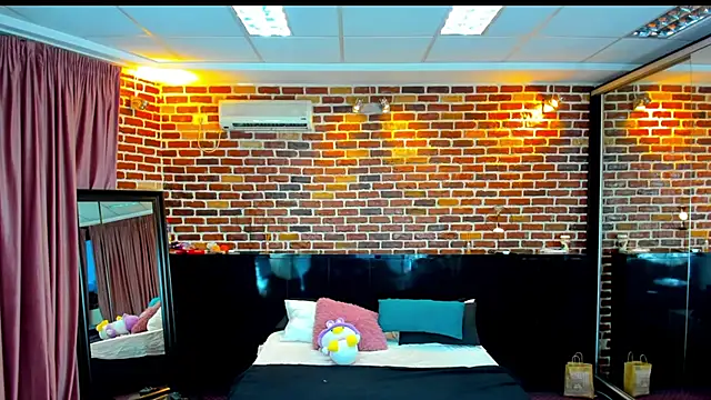 MeganSin  online show from 12-05-25, 05:50