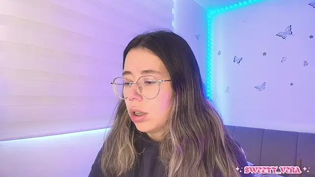 sweettvera online show from 05-25-26, 12:37