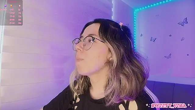 Snapshot of sweettvera chatting on 02-21-26, 02:19 sweettvera online show from 02-21-26, 02:19