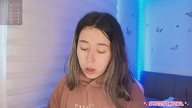 Snapshot of sweettvera chatting on 03-18-26, 06:09 sweettvera online show from 03-18-26, 06:09