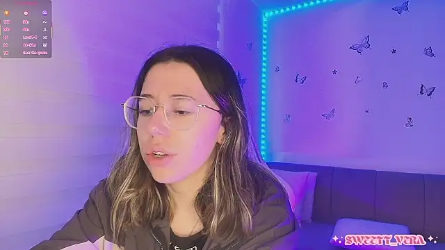 Snapshot of sweettvera chatting on 03-16-26, 12:53 sweettvera online show from 03-16-26, 12:53