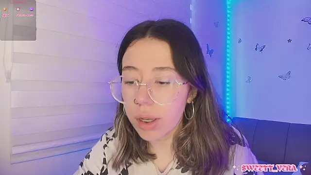 Snapshot of sweettvera chatting on 03-24-26, 01:00 sweettvera online show from 03-24-26, 01:00