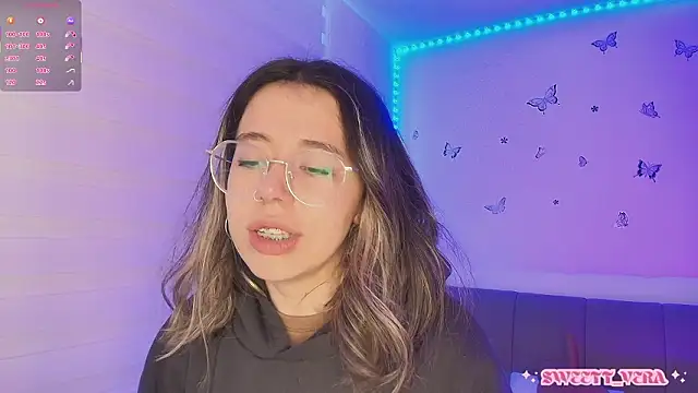 Snapshot of sweettvera chatting on 03-12-26, 12:53 sweettvera online show from 03-12-26, 12:53