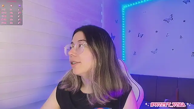 Snapshot of sweettvera chatting on 03-20-26, 12:17 sweettvera online show from 03-20-26, 12:17