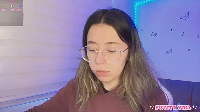 Snapshot of sweettvera chatting on 03-27-26, 01:45 sweettvera online show from 03-27-26, 01:45