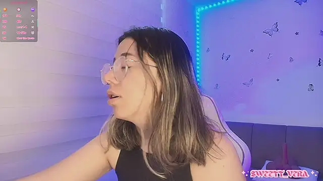 Snapshot of sweettvera chatting on 03-21-26, 01:37 sweettvera online show from 03-21-26, 01:37