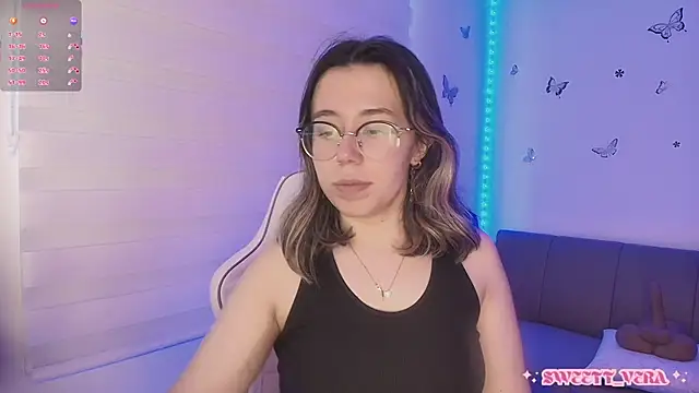 Snapshot of sweettvera chatting on 03-04-26, 06:15 sweettvera online show from 03-04-26, 06:15