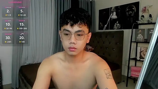 JuliuswildCock online show from 10-03-25, 05:25