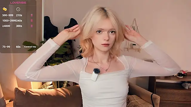 LaureMestler online show from 03-22-26, 08:27