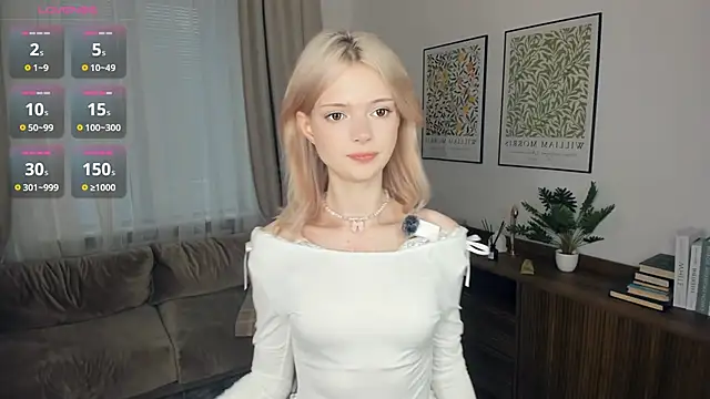 LaureMestler online show from 10-06-25, 08:37