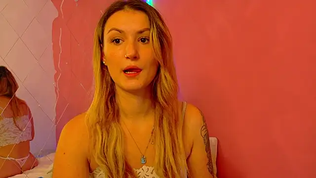 Anaayss  online show from 10-14-25, 04:57