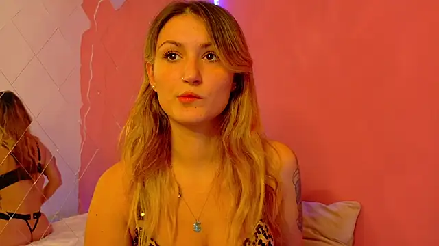 Anaayss  online show from 10-21-25, 04:34