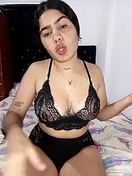 Sashalana online show from 12-21-25, 11:12