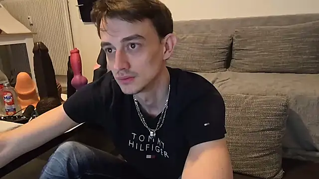 Chrisou73 online show from 03-18-26, 08:10