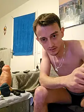 Chrisou73 online show from 04-05-26, 07:09