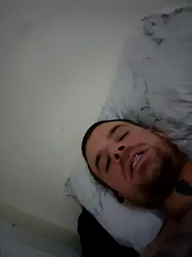 Snapshot of FIREMAN954 chatting on 11-12-25, 04:27 FIREMAN954 online show from 11-12-25, 04:27