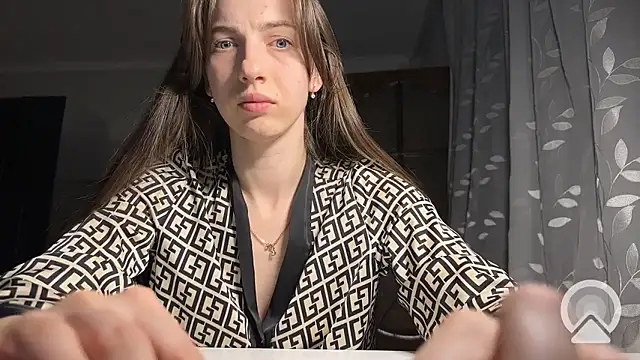 Prettyyy Angel online show from 01-18-26, 04:21