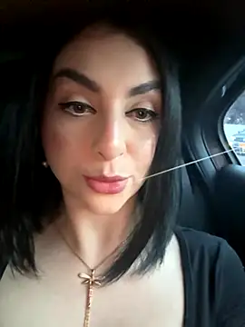 LlianneDiamond1 online show from 12-03-25, 10:09