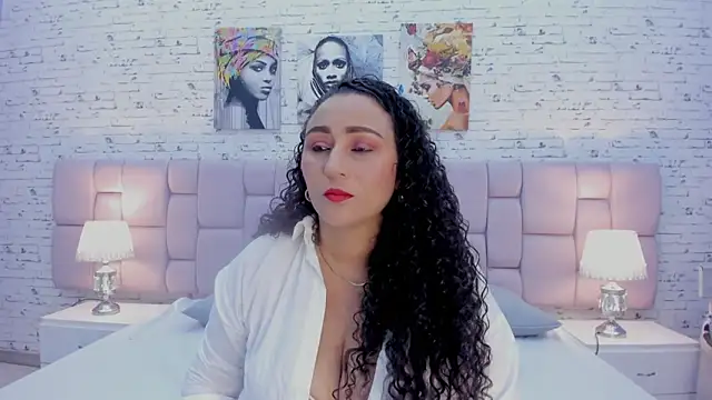 VaniaRose online show from 10-08-25, 01:12