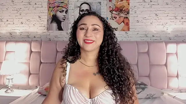 VaniaRose online show from 10-02-25, 12:52