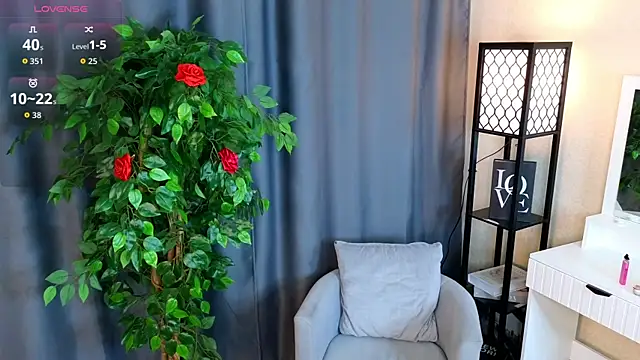 ElenoreReth online show from 03-24-26, 01:27