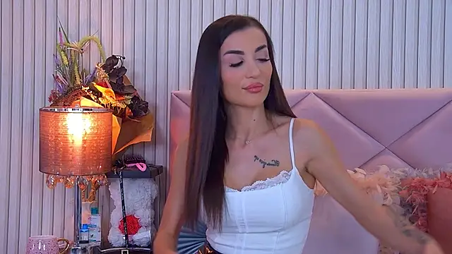 Snapshot of CindyKassidy chatting on 06-25-26, 05:45 CindyKassidy online show from 06-25-26, 05:45