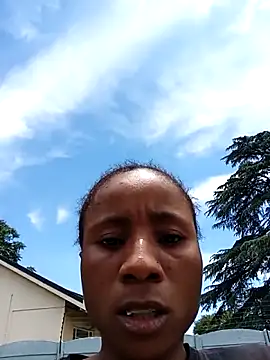 HotPetite 25 online show from 11-23-25, 09:30