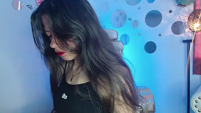 Nina Roser online show from 09-26-25, 01:07