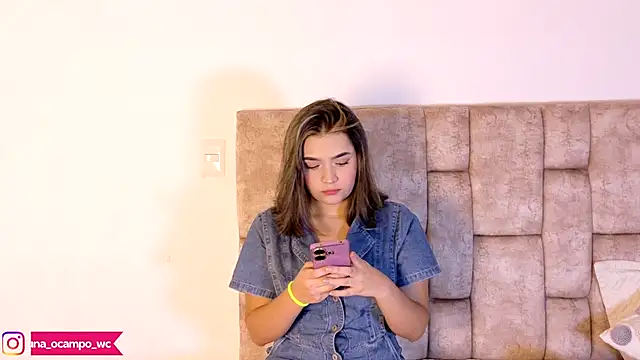 LunaOcampo  online show from 11-02-25, 09:53