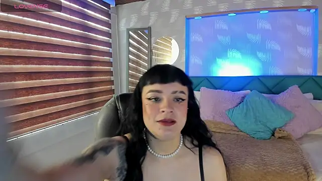 Antonela vargas online show from 04-07-26, 12:18