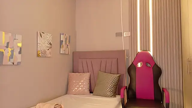 meli peach1 online show from 12-15-25, 07:31